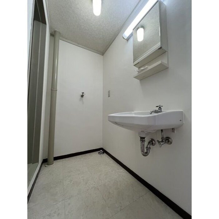 物件内観写真11　(洗面)