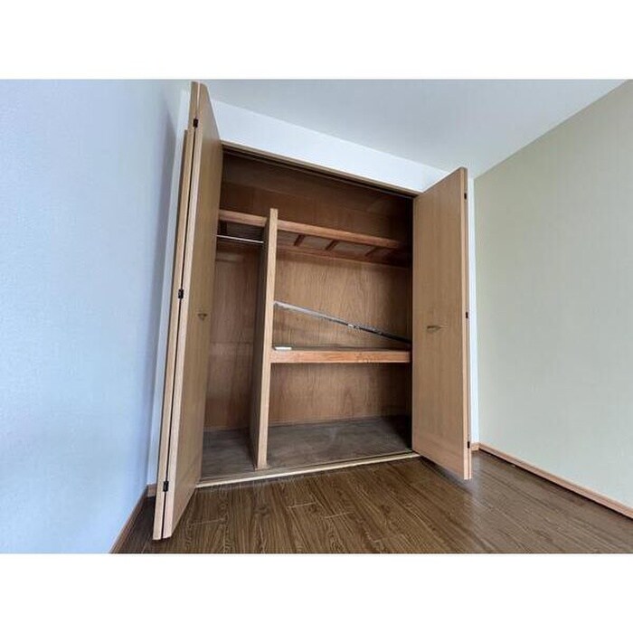 物件内観写真13　(収納)