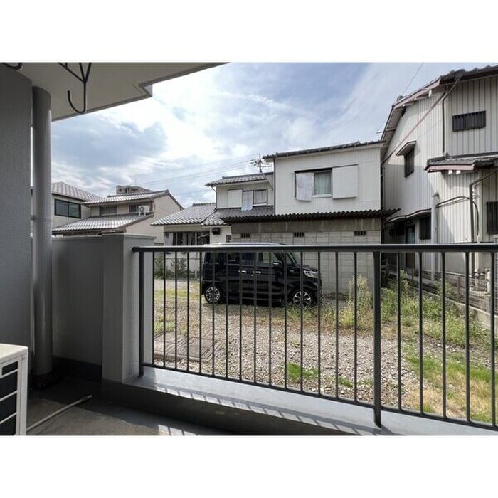 物件内観写真15　(室内からの展望)