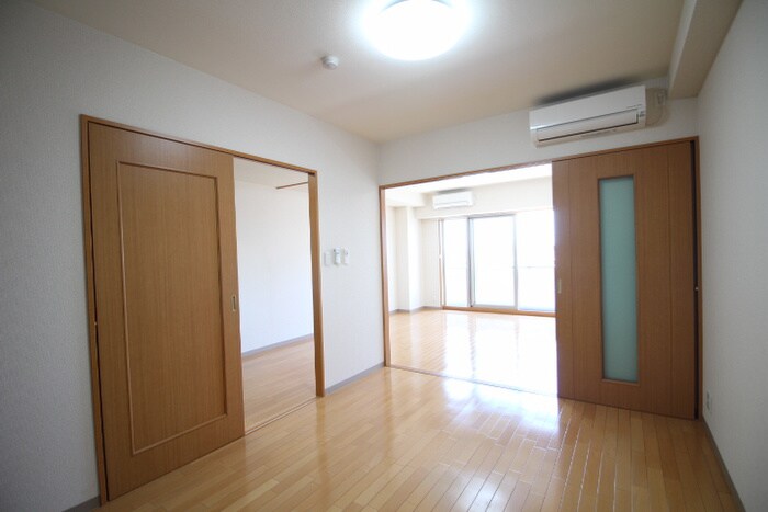 物件内観写真10　(居室)