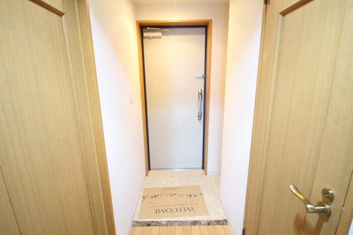 物件内観写真21　(玄関)