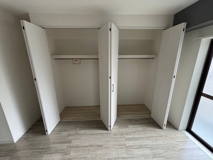 物件内観写真10　(収納)