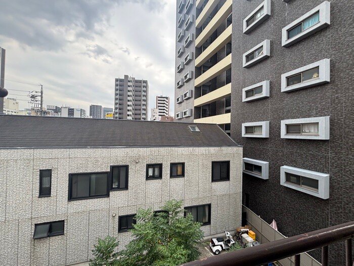 物件内観写真21　(室内からの展望)