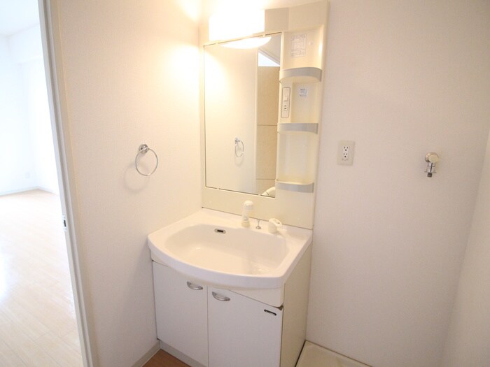 物件内観写真12　(洗面)