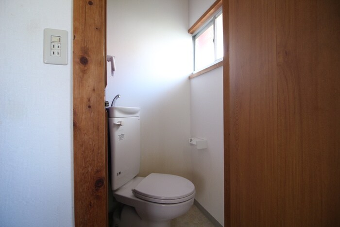 物件内観写真12　(トイレ)