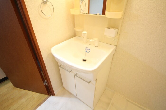 物件内観写真12　(洗面)