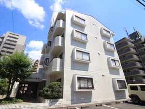 ホワイトレジデンス筒井外観写真