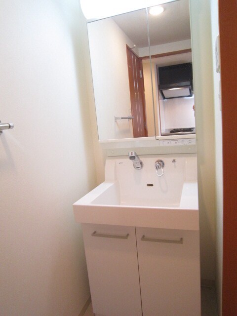 物件内観写真12　(洗面)