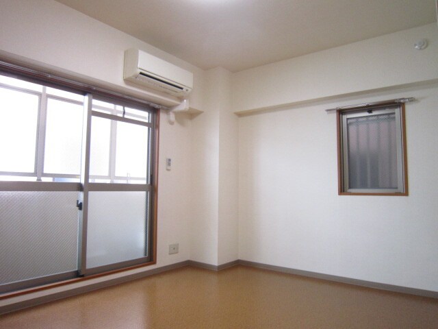 物件内観写真15　(居室)