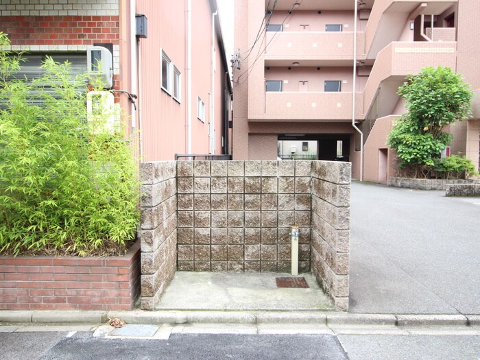 物件外観写真6　(建物設備)