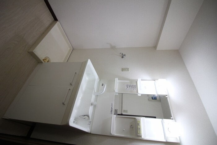 物件内観写真14　(洗濯機置場)