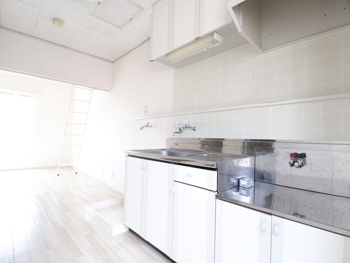 物件内観写真8　(キッチン)