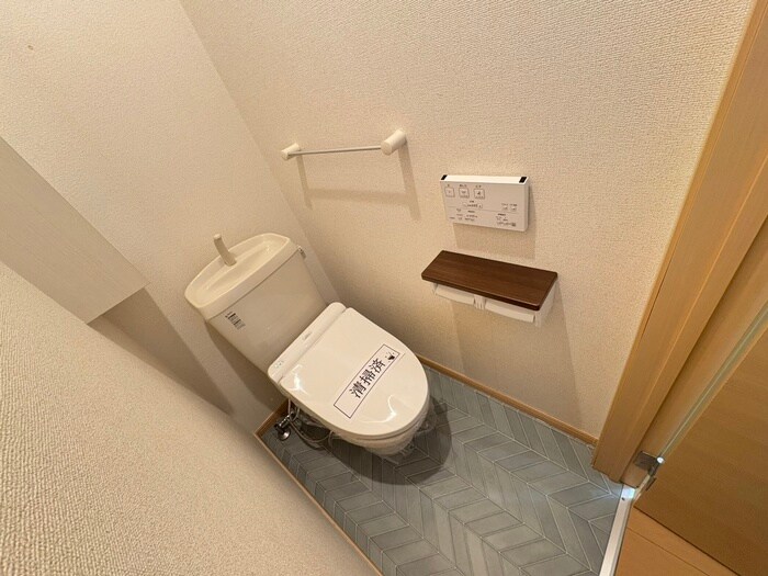 物件内観写真15　(トイレ)