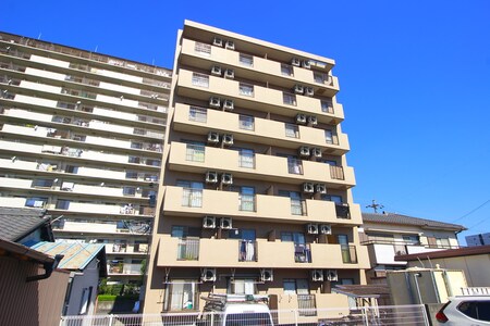 ア－クヒル鳥見外観写真