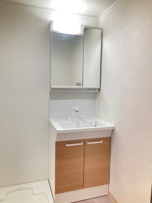 物件内観写真12　(洗面)