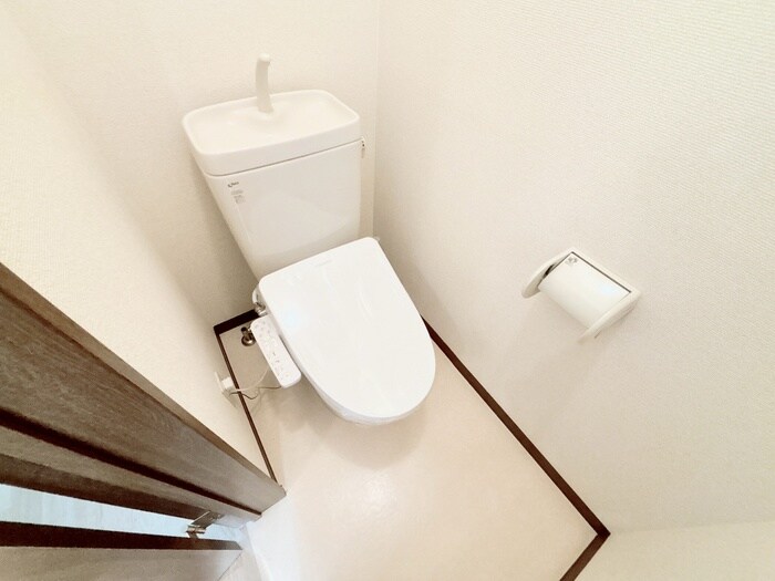 物件内観写真12　(トイレ)