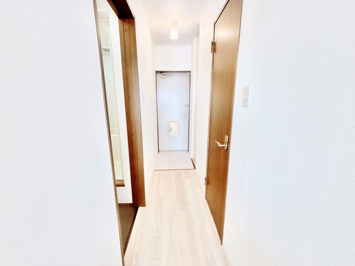 物件内観写真17　(廊下)