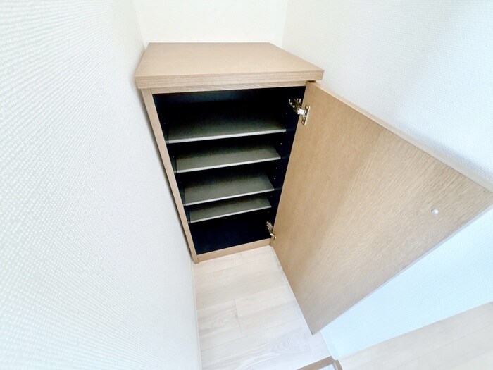 物件内観写真18　(靴箱)