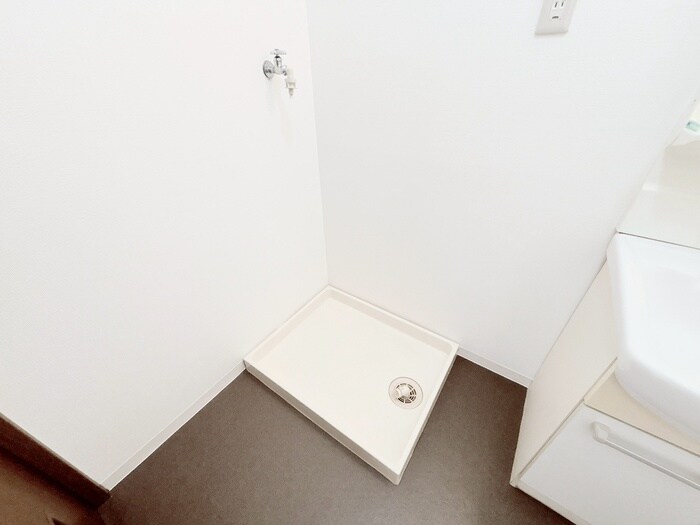 物件内観写真19　(洗濯機置場)