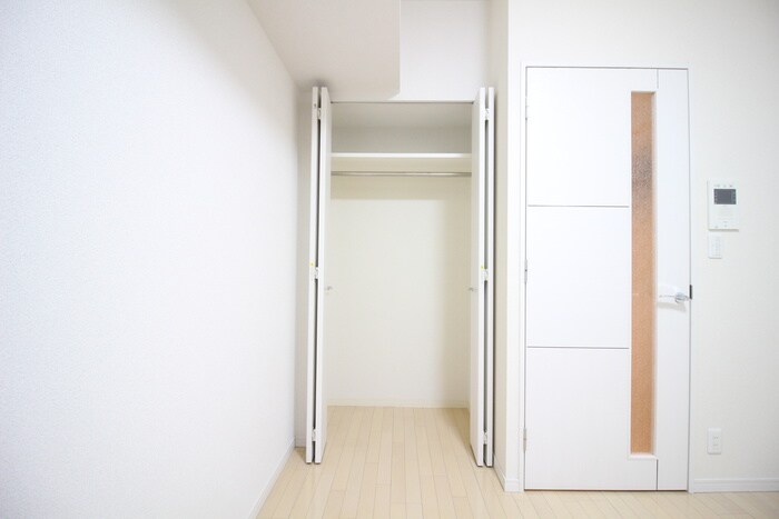 物件内観写真12　(収納)
