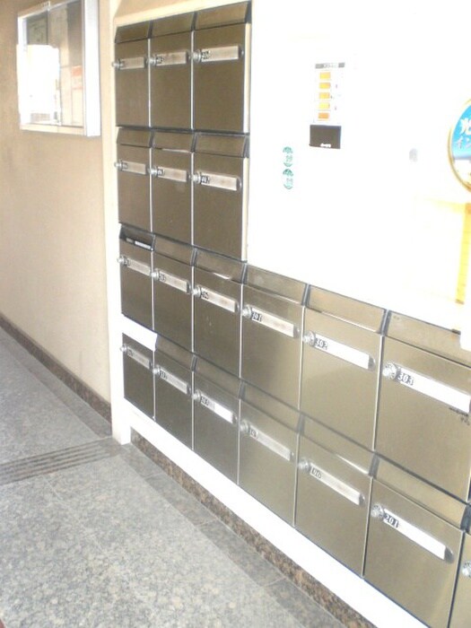 物件外観写真6　(建物設備)