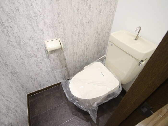 物件内観写真12　(トイレ)