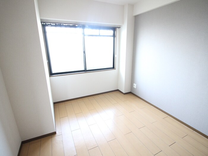 物件内観写真18　(居室)