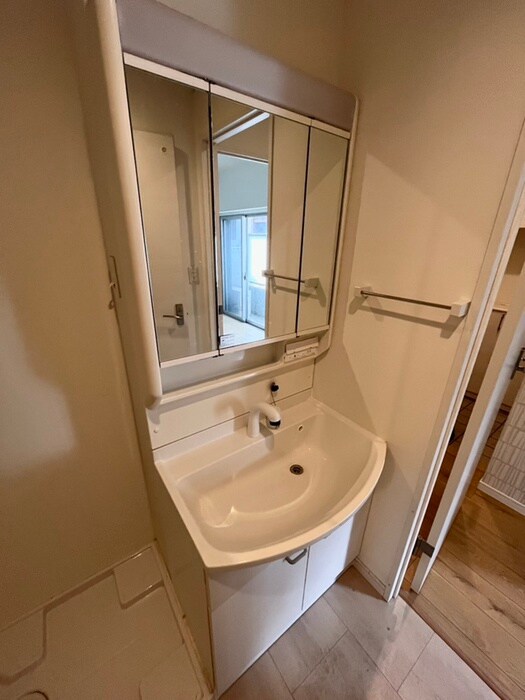 物件内観写真12　(洗面)