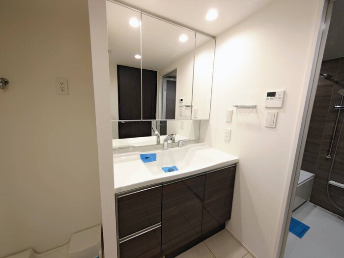 物件内観写真13　(洗面)