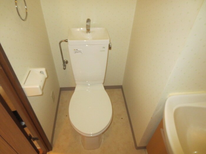 物件内観写真15　(トイレ)