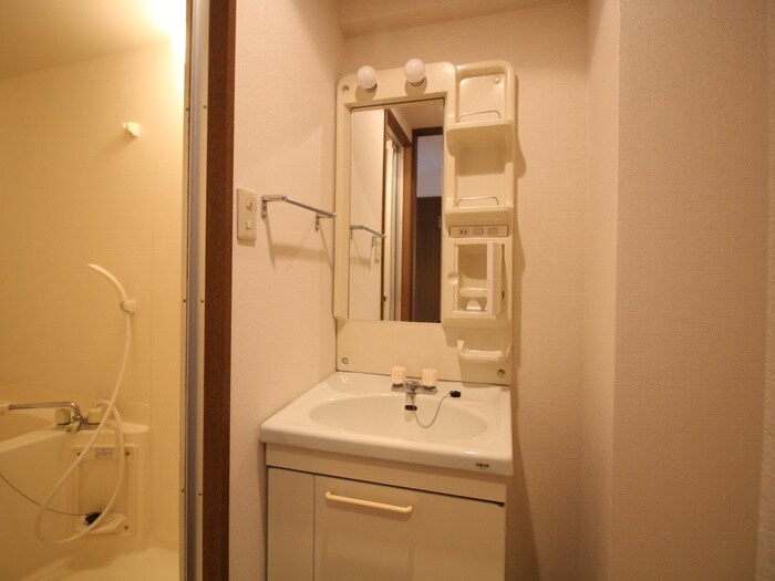 物件内観写真12　(洗面)