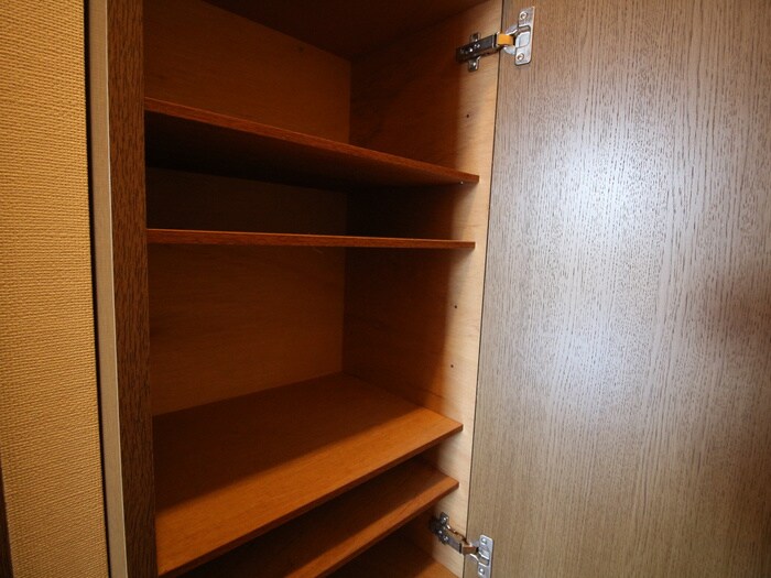 物件内観写真15　(靴箱)