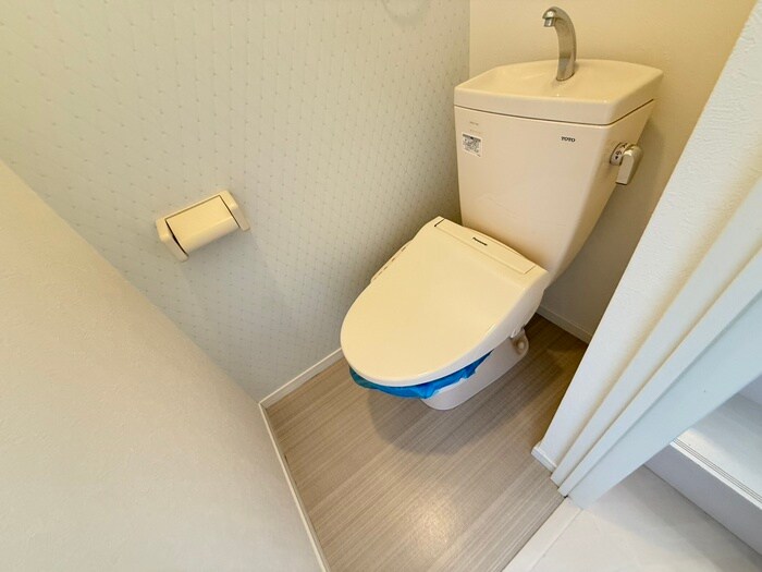 物件内観写真14　(トイレ)