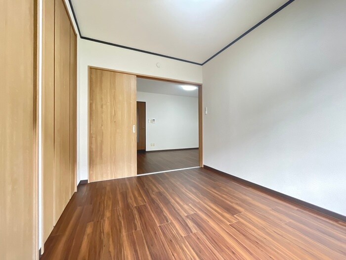 物件内観写真8　(居室)