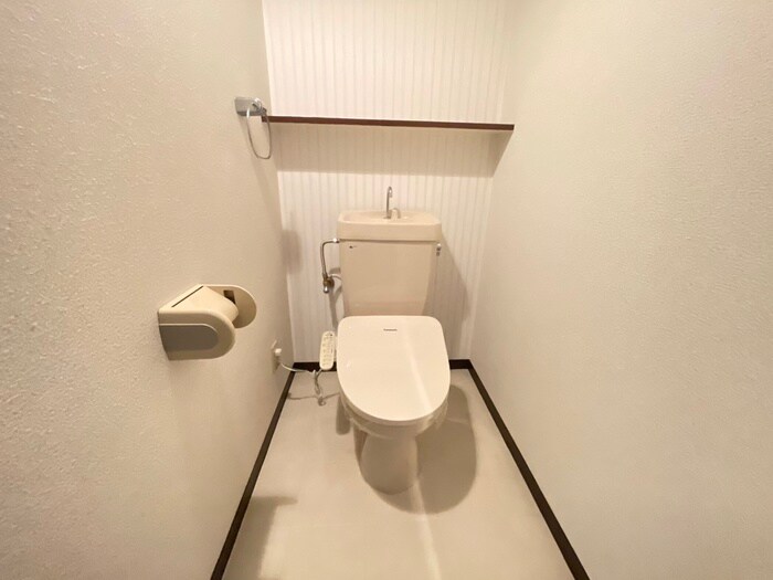 物件内観写真13　(トイレ)