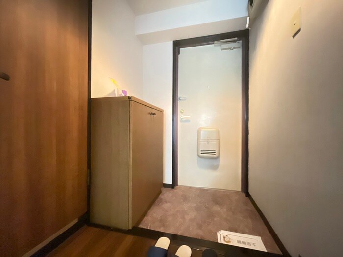 物件内観写真20　(玄関)