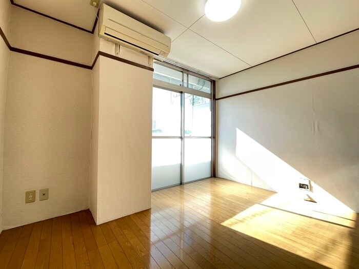 物件内観写真7　(居室)