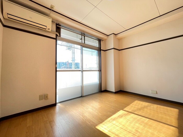 物件内観写真7　(居室)