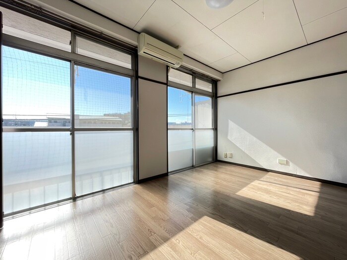 物件内観写真7　(居室)