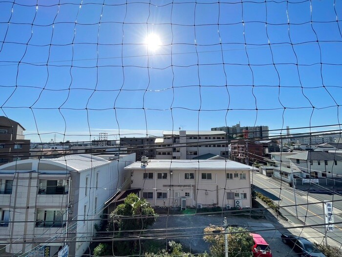 物件内観写真15　(室内からの展望)