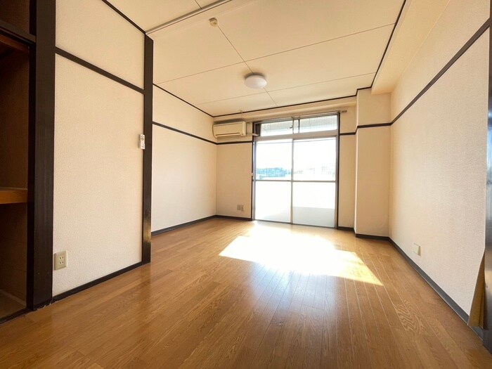 物件内観写真16　(居室)