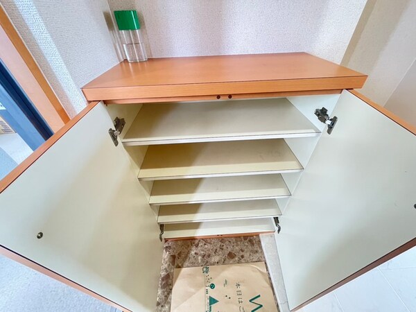 靴箱