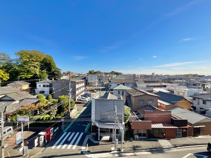 物件内観写真22　(室内からの展望)