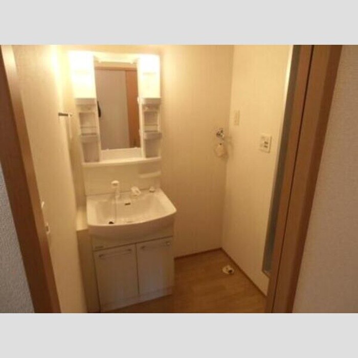 物件内観写真10　(洗面)