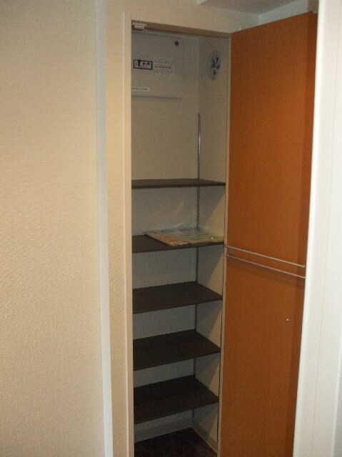 物件内観写真7　(靴箱)