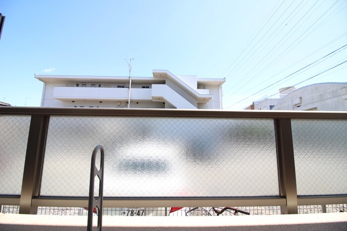 物件内観写真16　(室内からの展望)