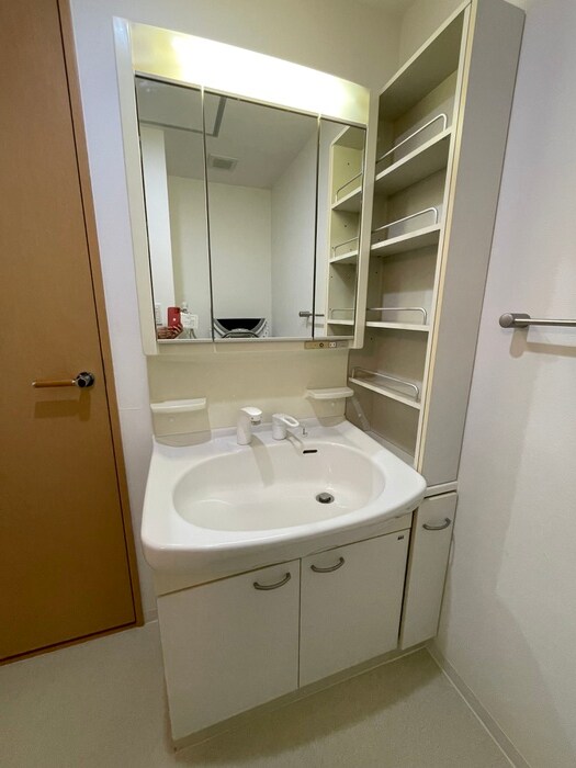 物件内観写真13　(洗面)