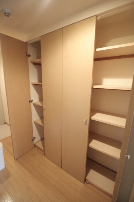 物件内観写真14　(収納)