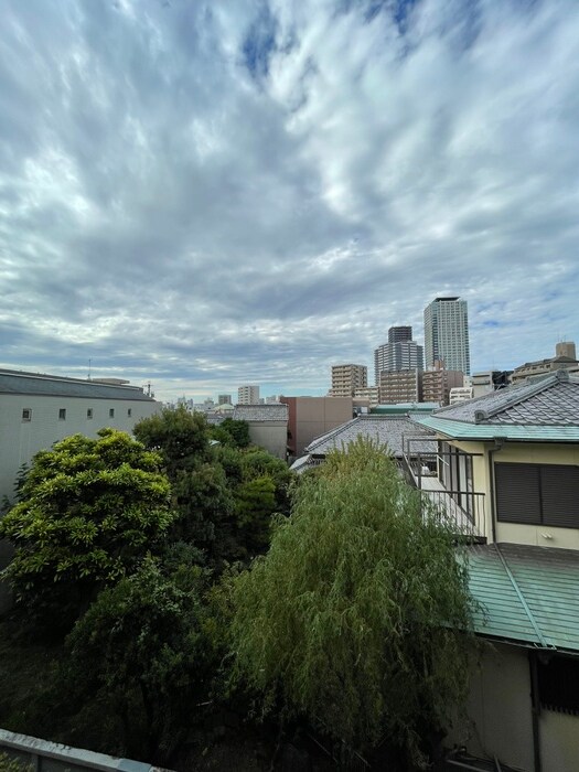 物件内観写真21　(室内からの展望)