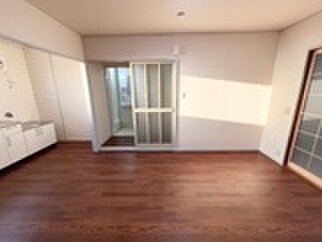 物件内観写真4　(居室)